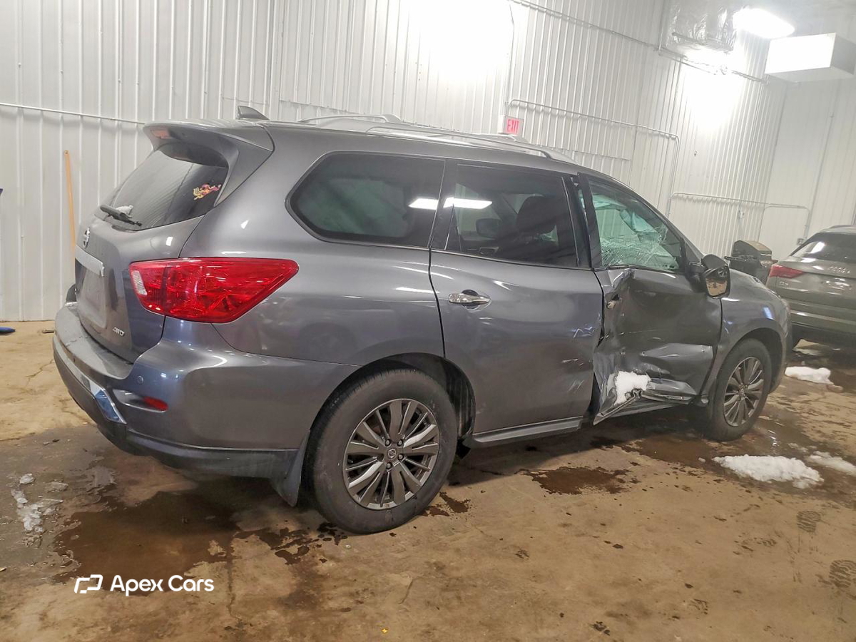 Nissan Pathfinder 2019