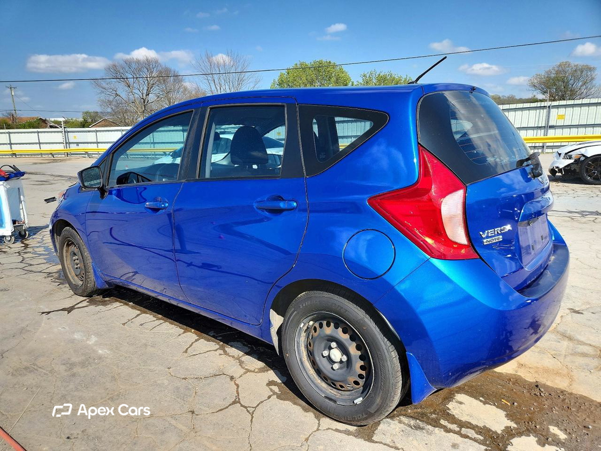 Nissan Versa 2016