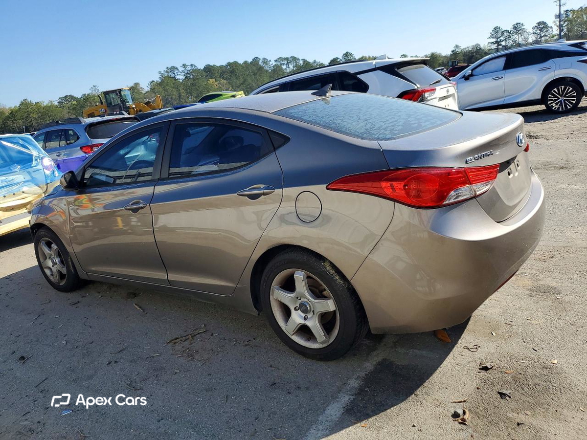 Hyundai Elantra 2013