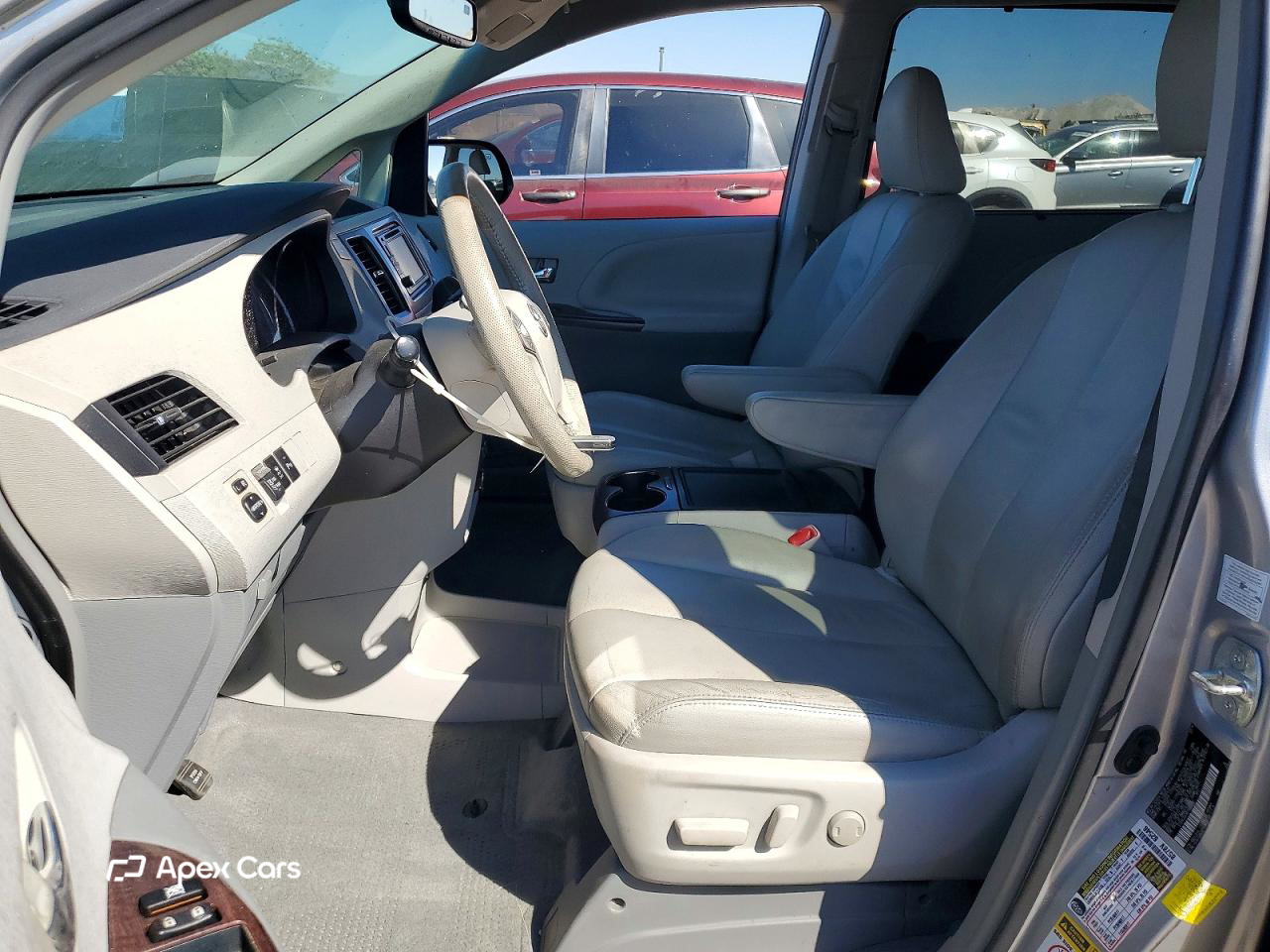 Toyota Sienna 2014