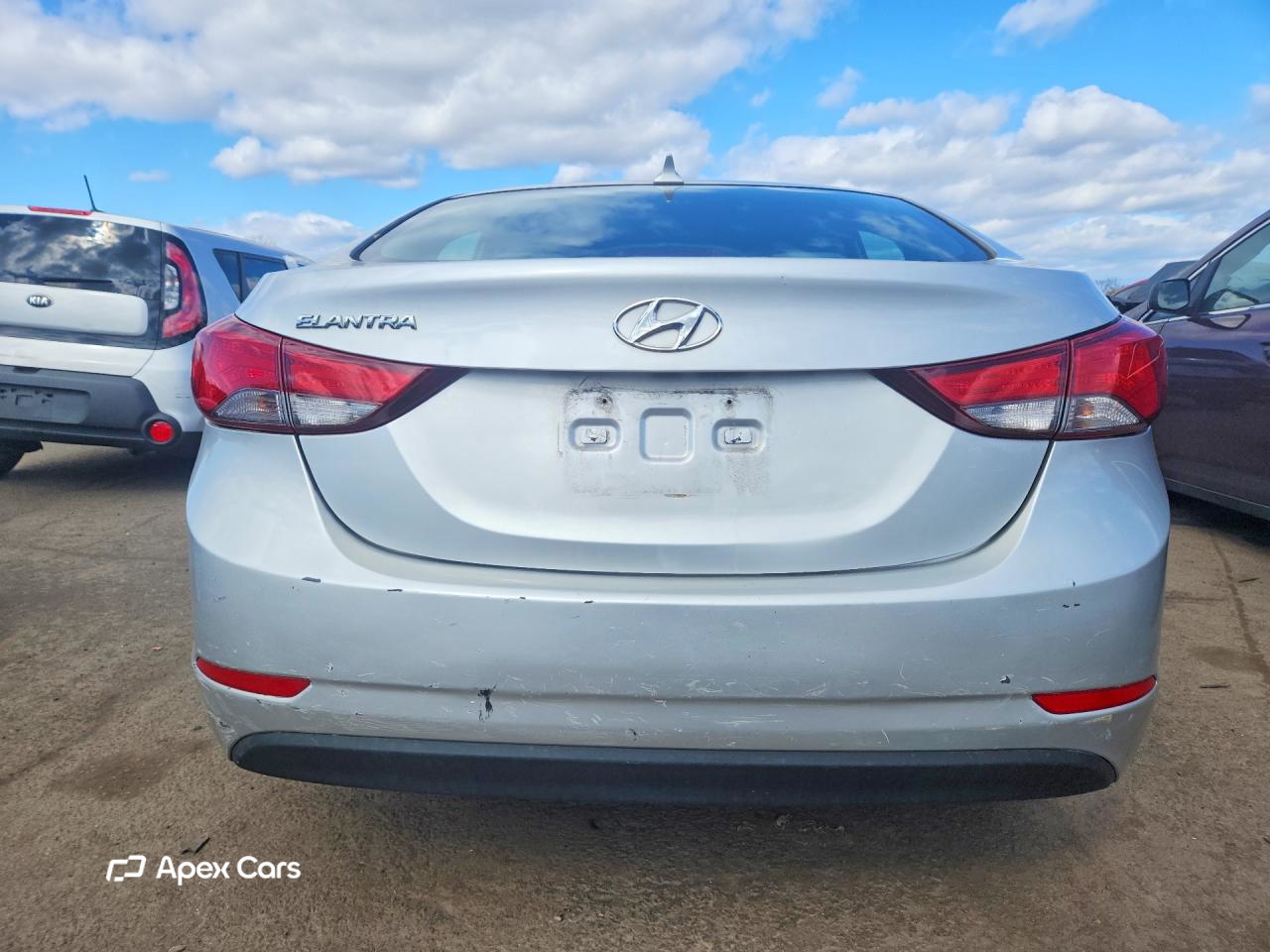 Hyundai Elantra 2015