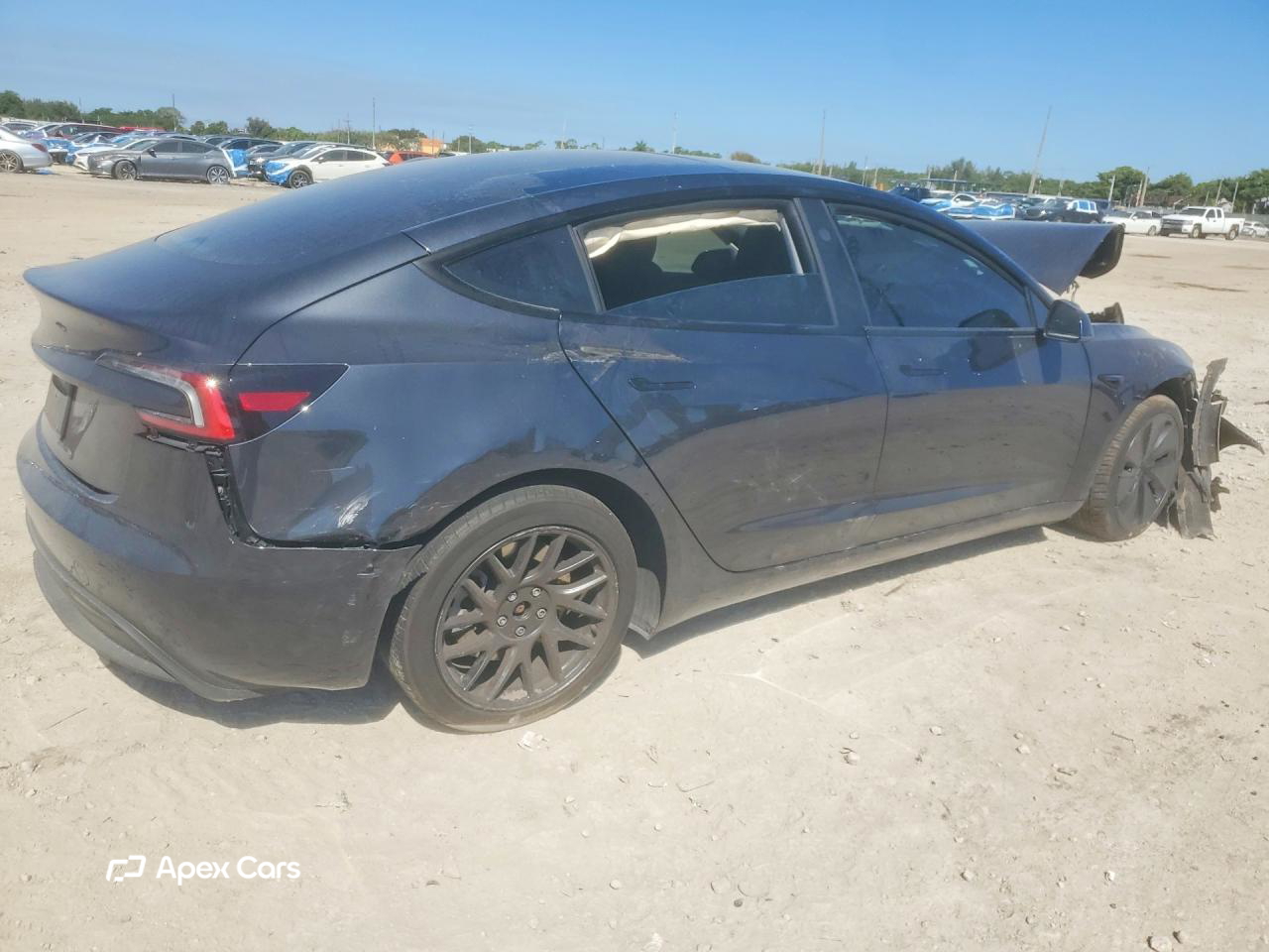 Tesla Model 3 2025