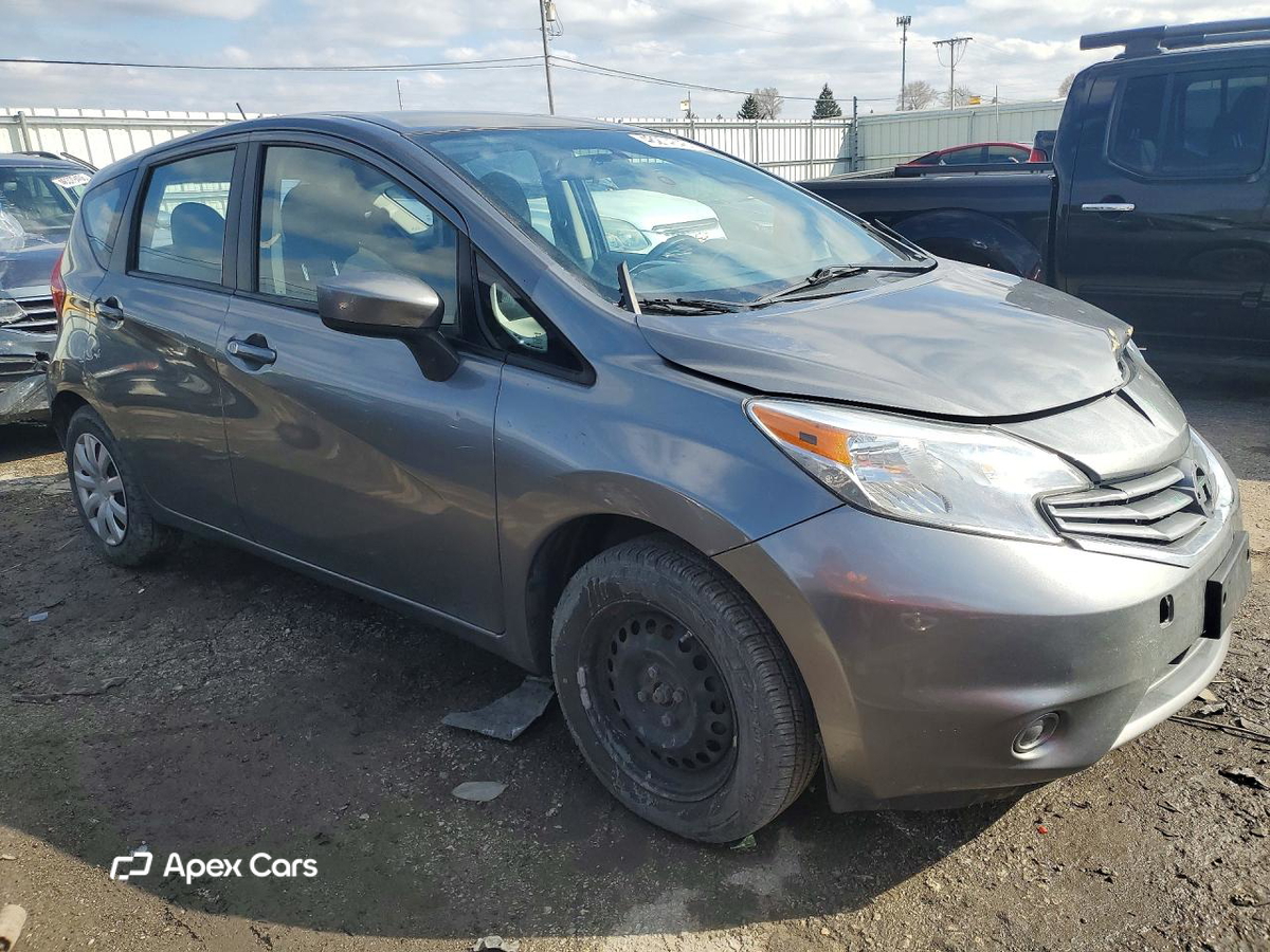 Nissan Versa 2016