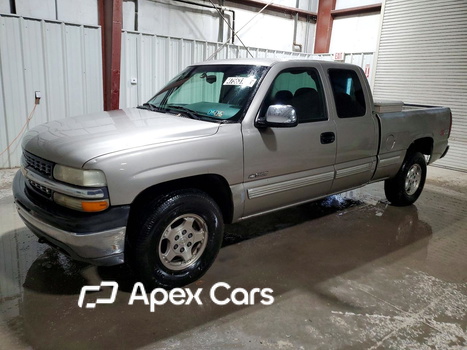 Chevrolet Silverado 2002 - Image 1 of 11