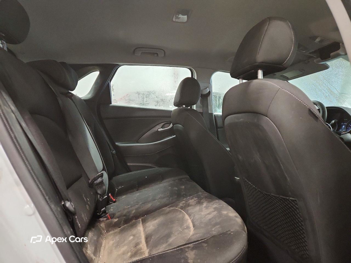 Hyundai Elantra 2018