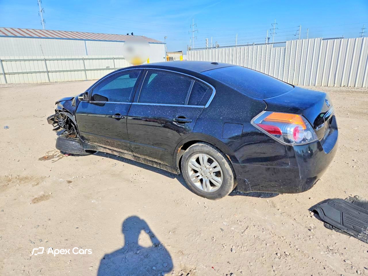 Nissan Altima 2012