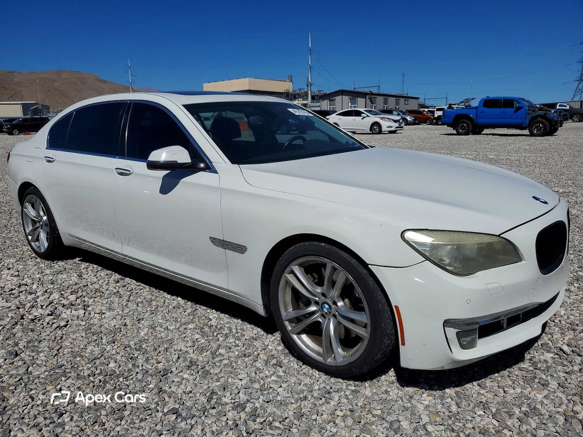 BMW Series 7 2013