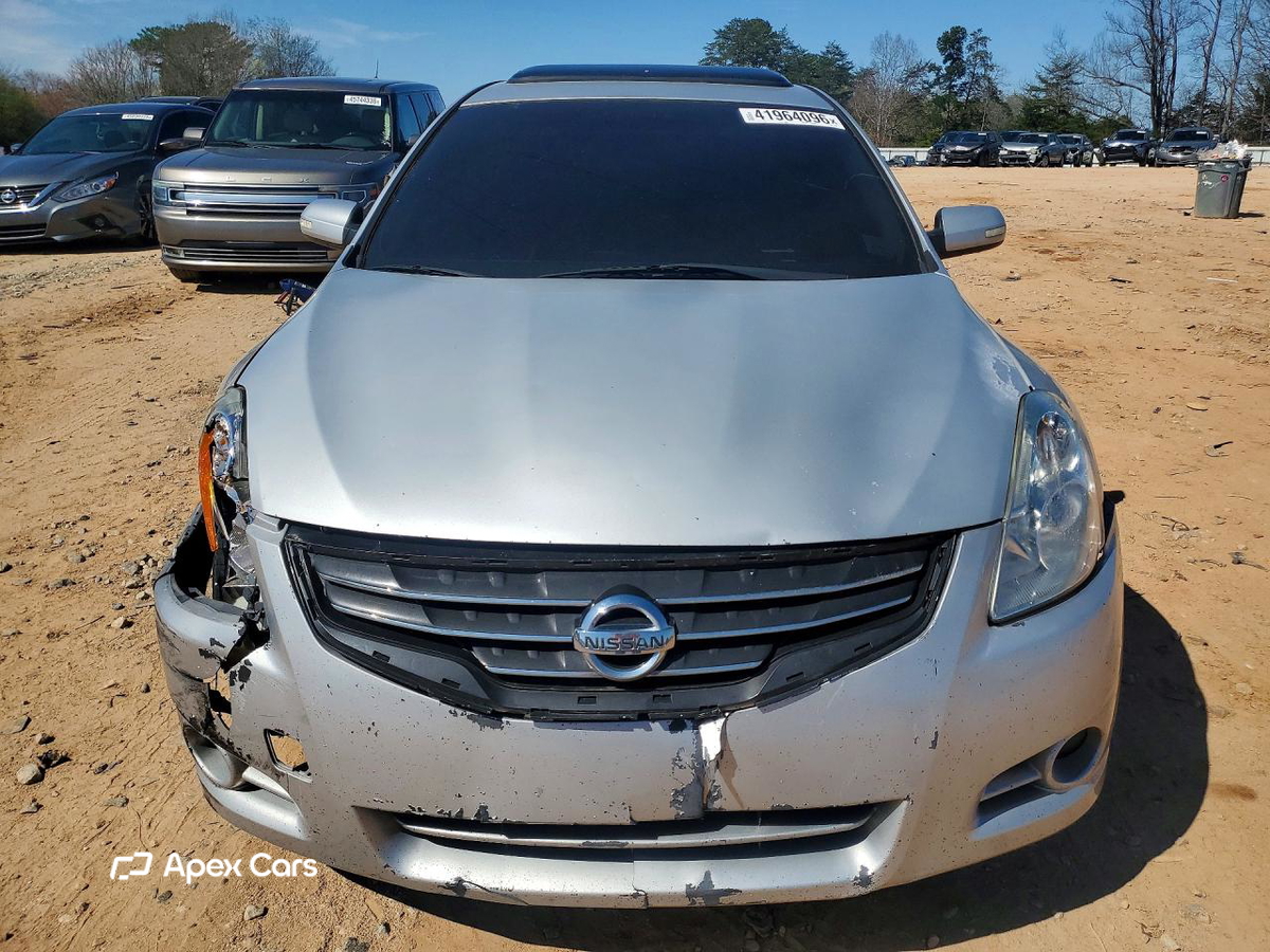 Nissan Altima 2010