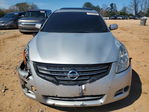 Nissan Altima 2010
