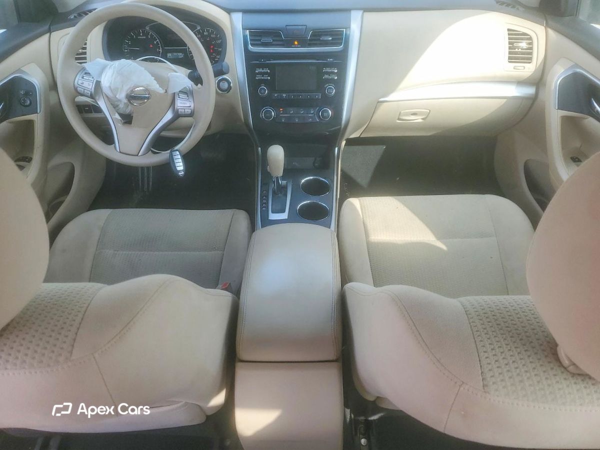 Nissan Altima 2015