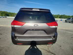 Toyota Sienna 2011