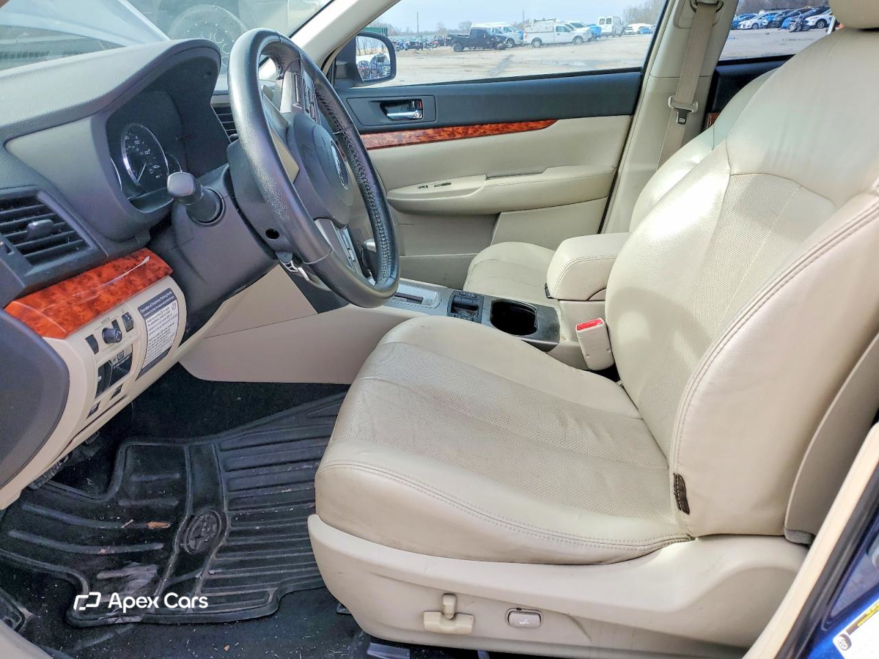 Subaru Legacy 2011