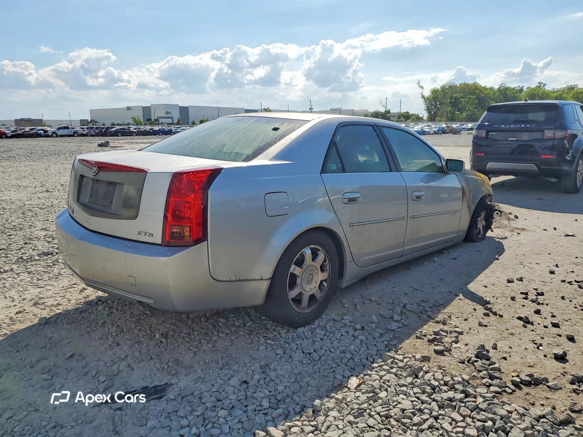 Cadillac CTS 2004