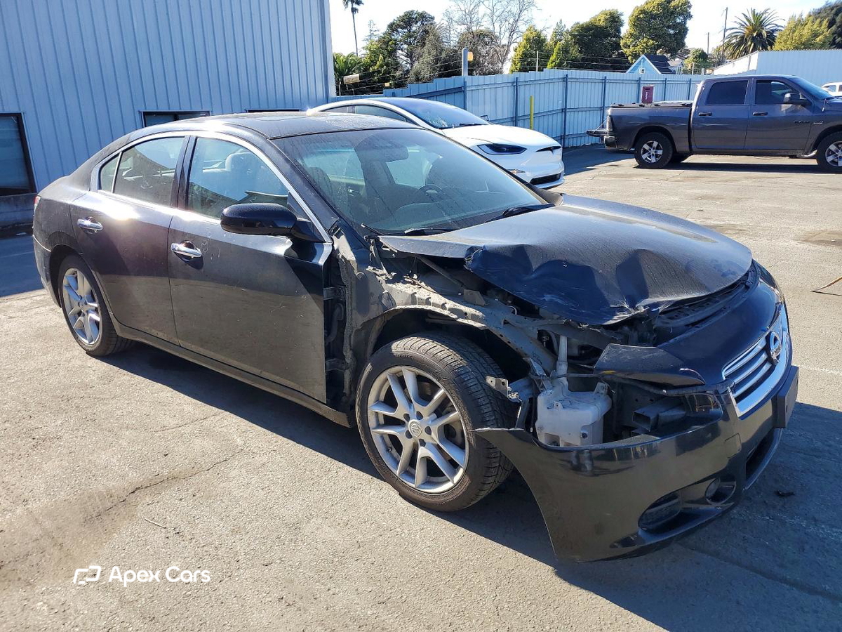 Nissan Maxima 2013