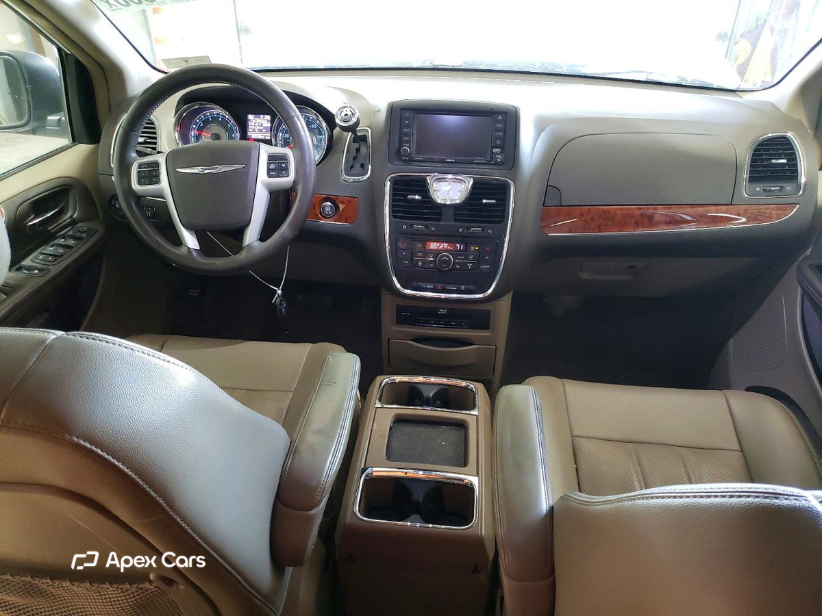 Chrysler Voyager 2015