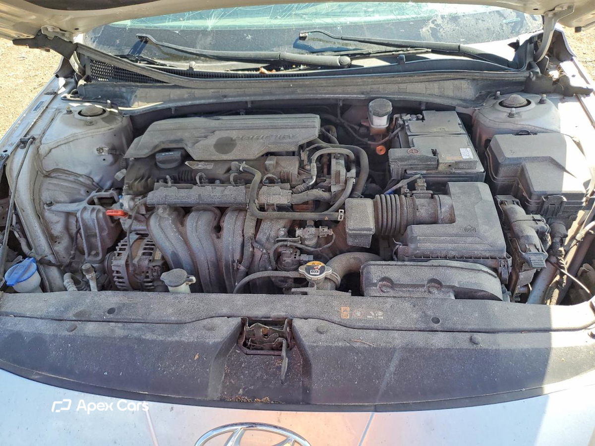 Hyundai Elantra 2021