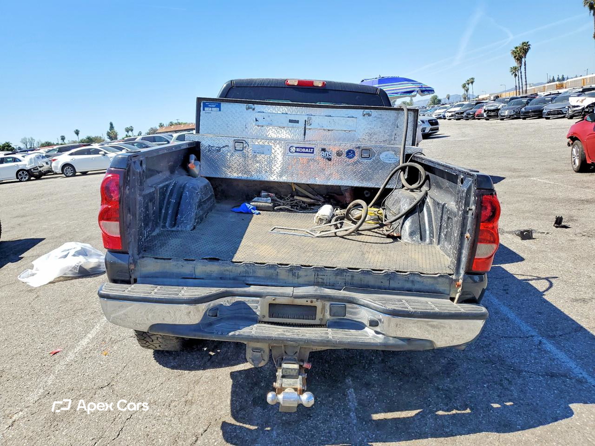 Chevrolet Silverado 2004