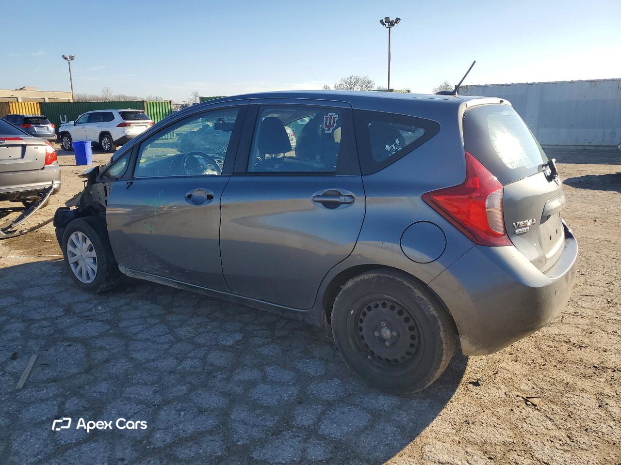 Nissan Versa 2016