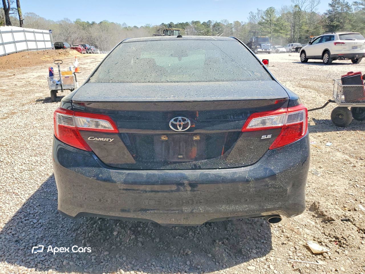 Toyota Camry 2012