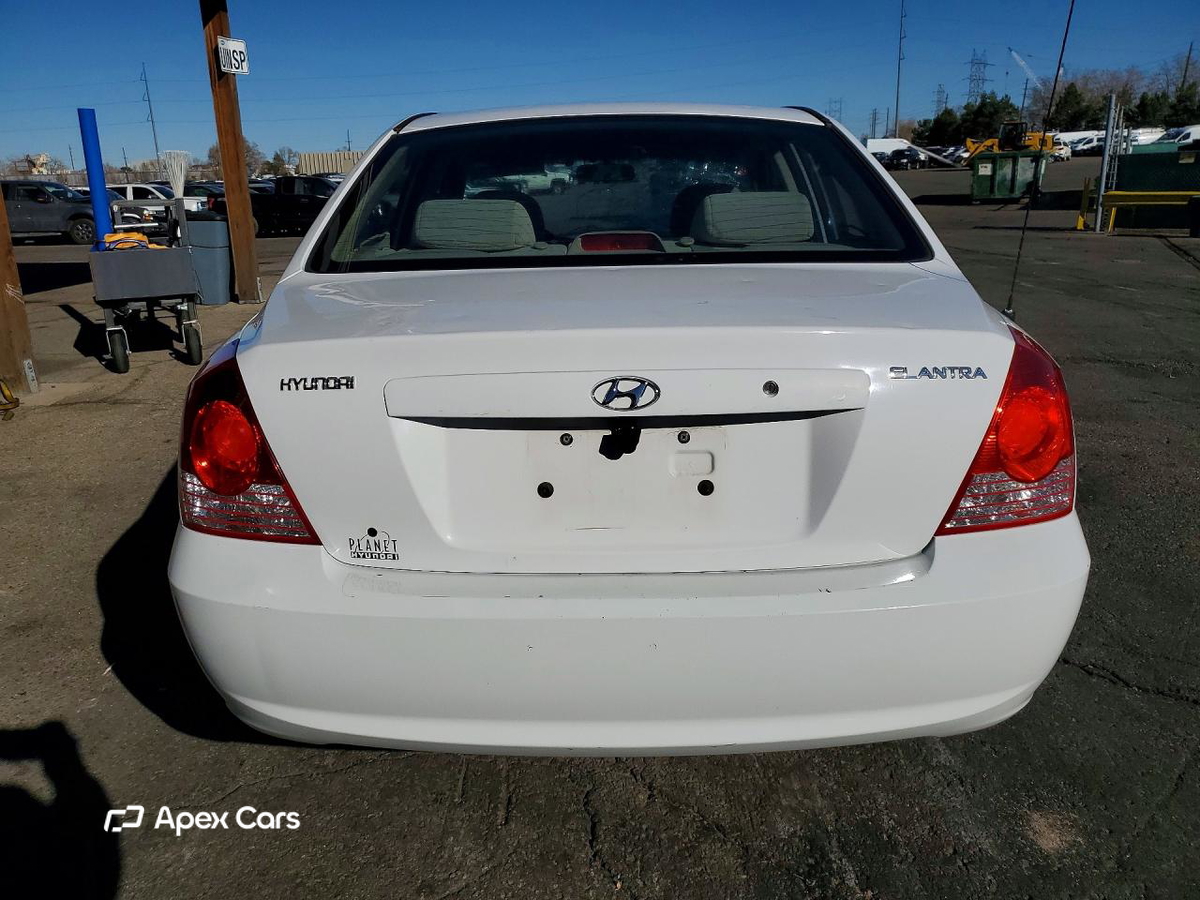 Hyundai Elantra 2004