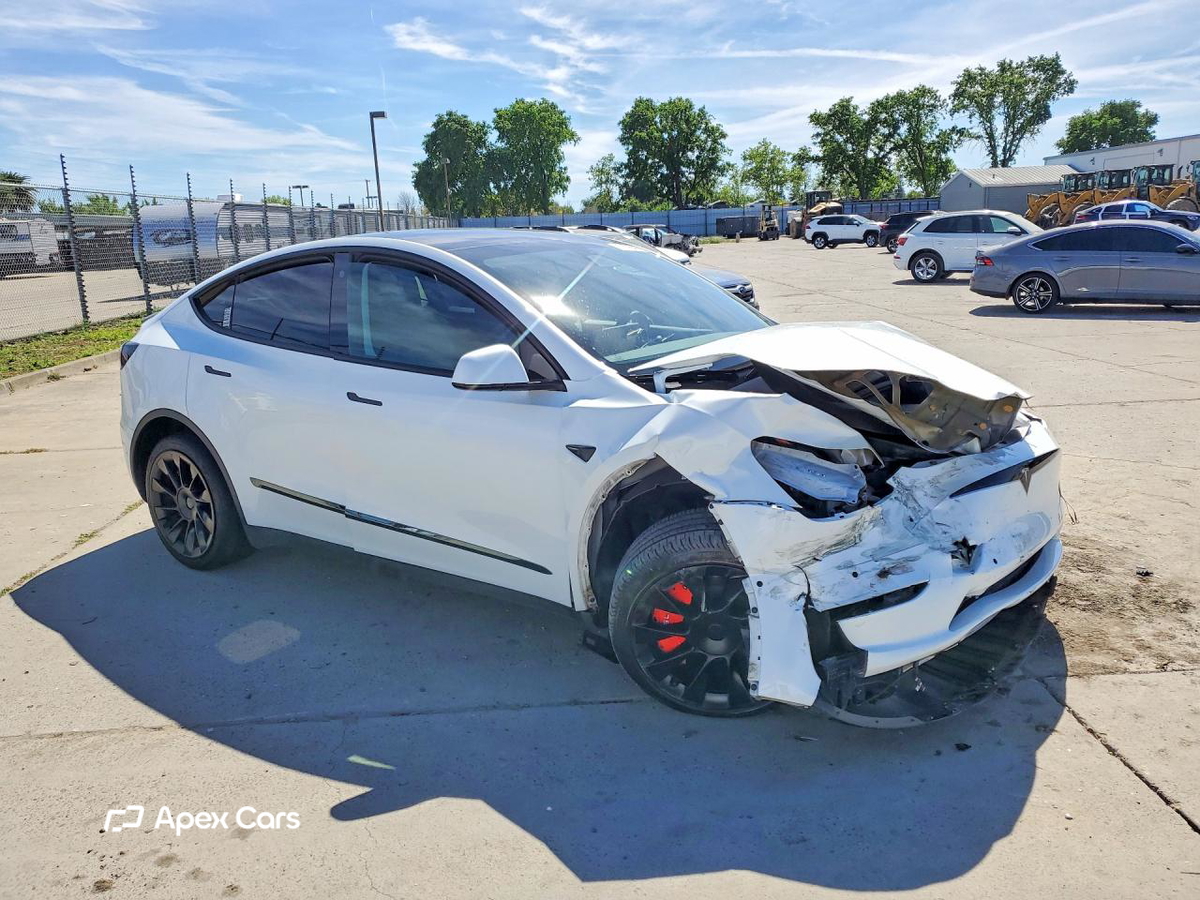 Tesla Model Y 2022