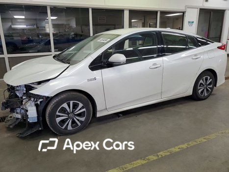 Toyota Prius 2017 - Image 1 of 13