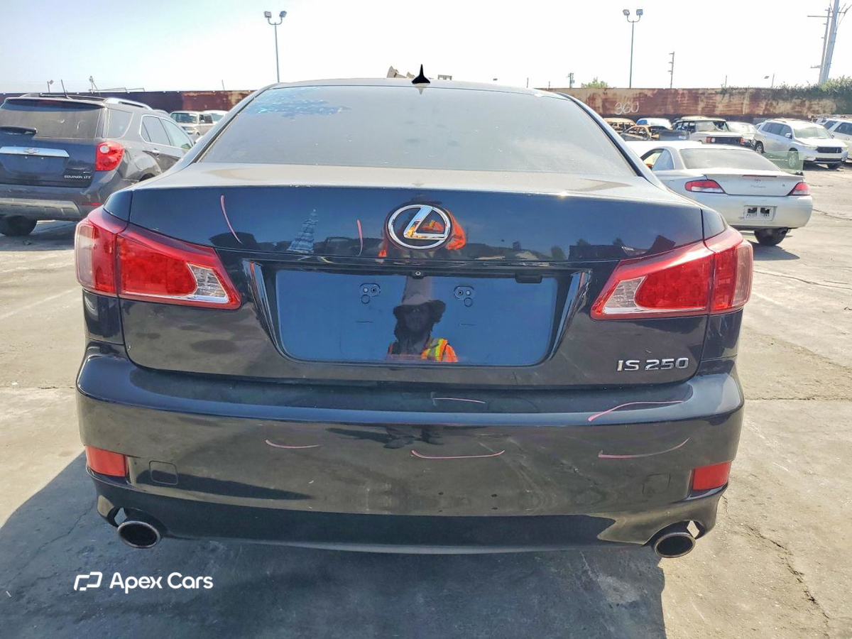 Lexus IS 2011