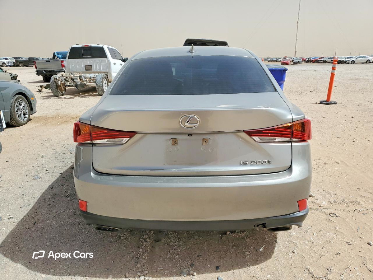 Lexus IS 2017