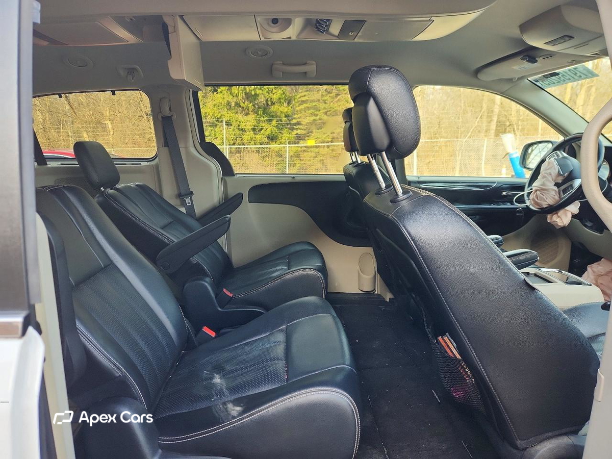 Chrysler Voyager 2014