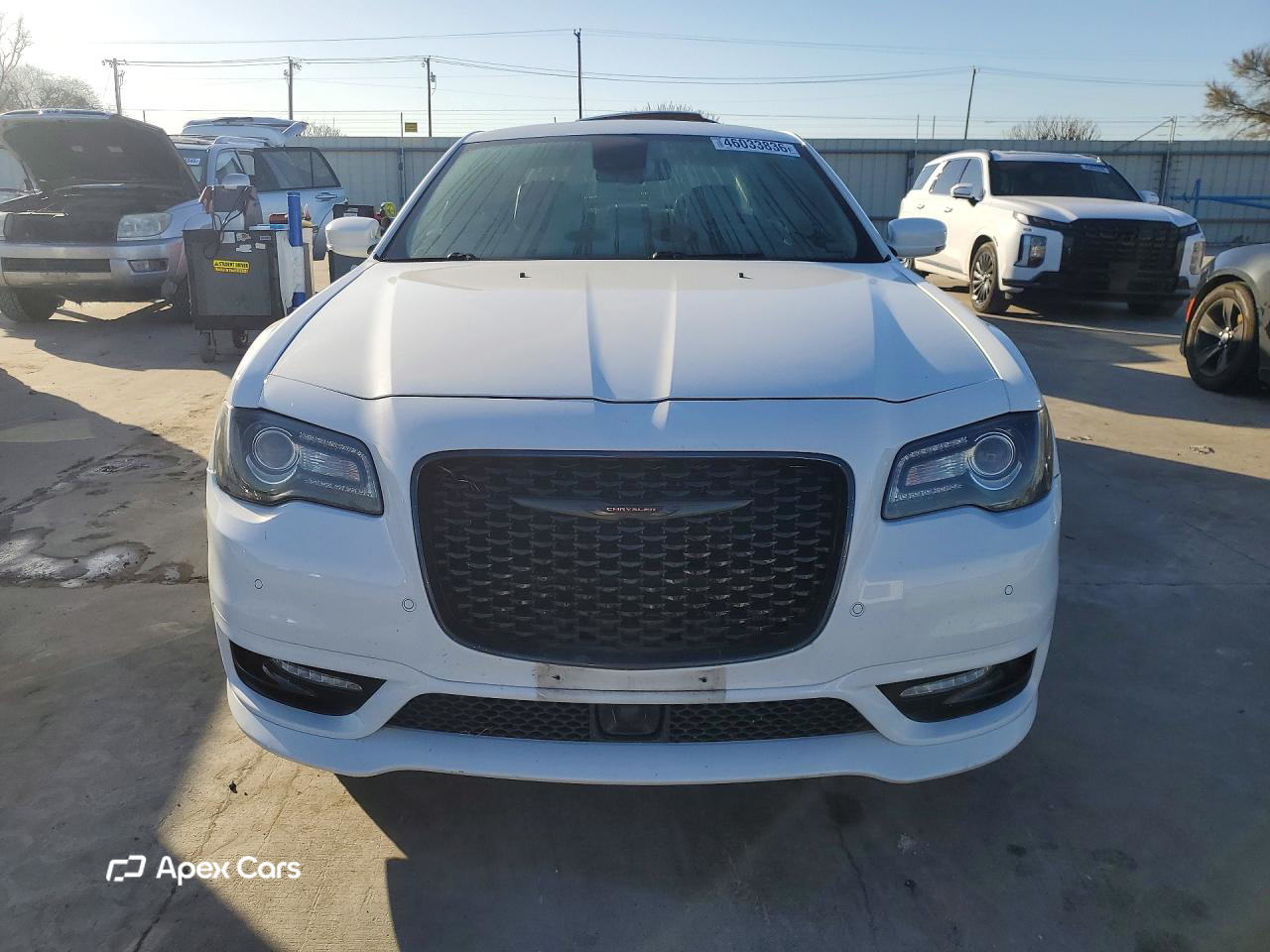 Chrysler 300 2022