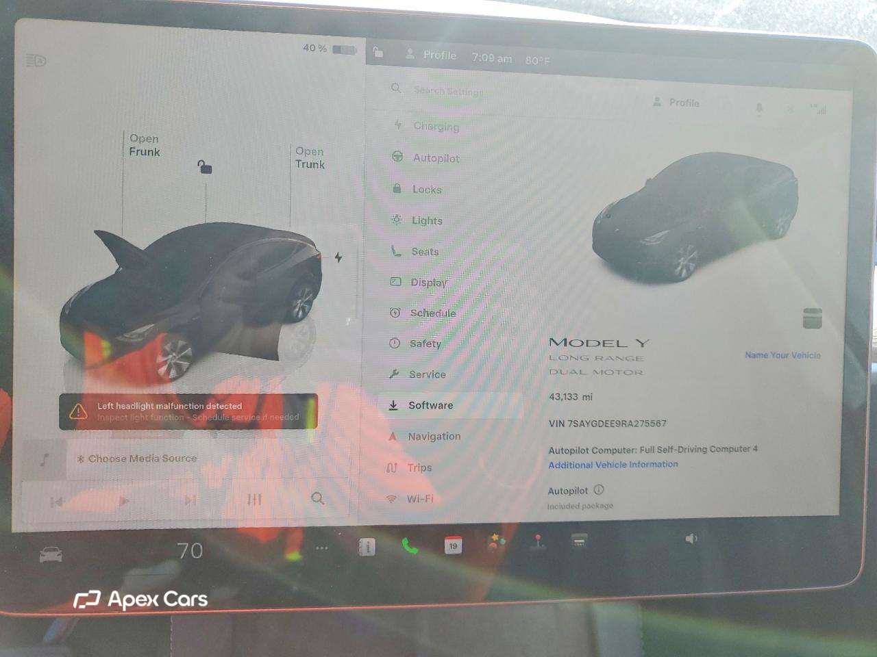 Tesla Model Y 2024