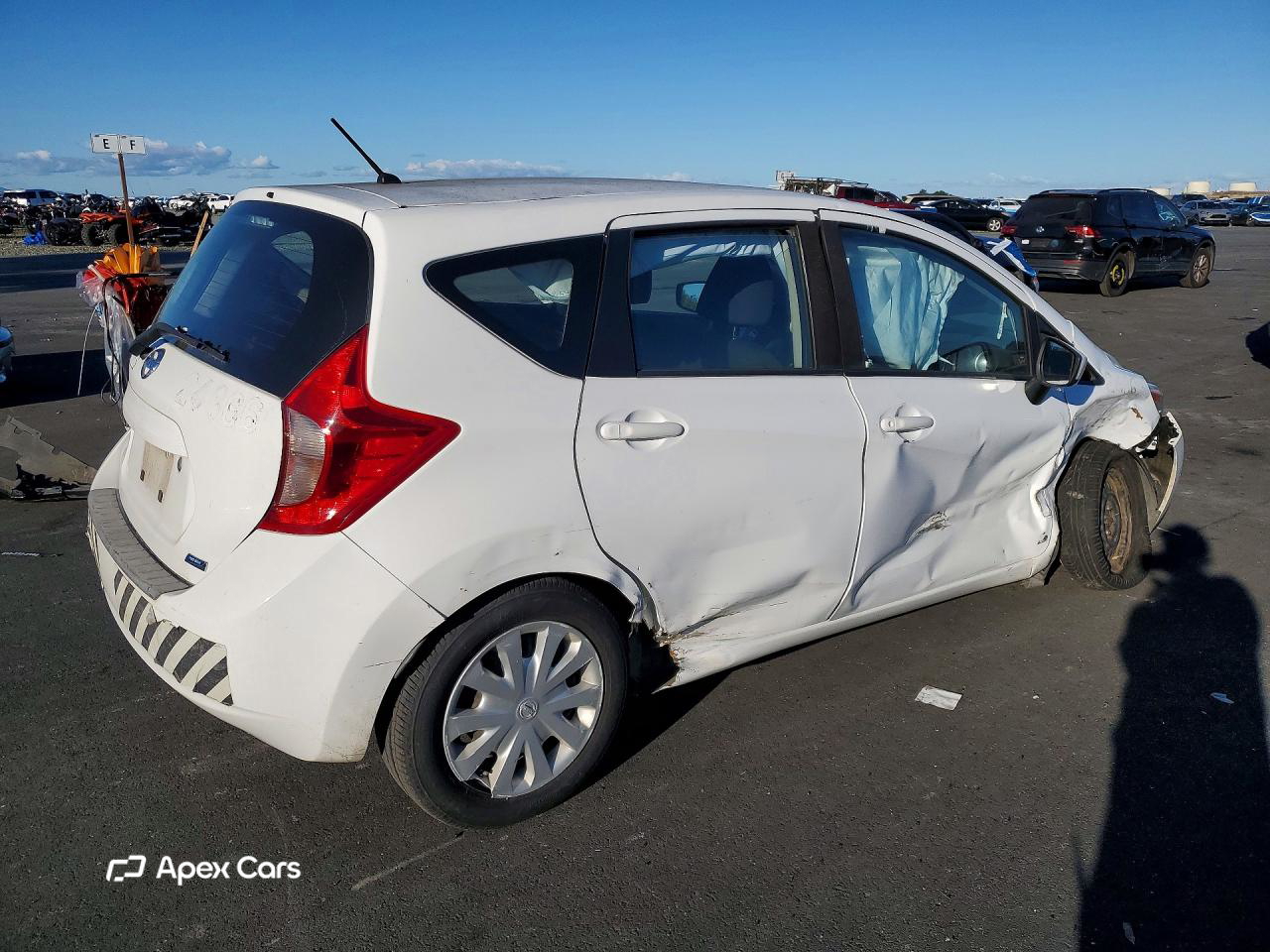 Nissan Versa 2016