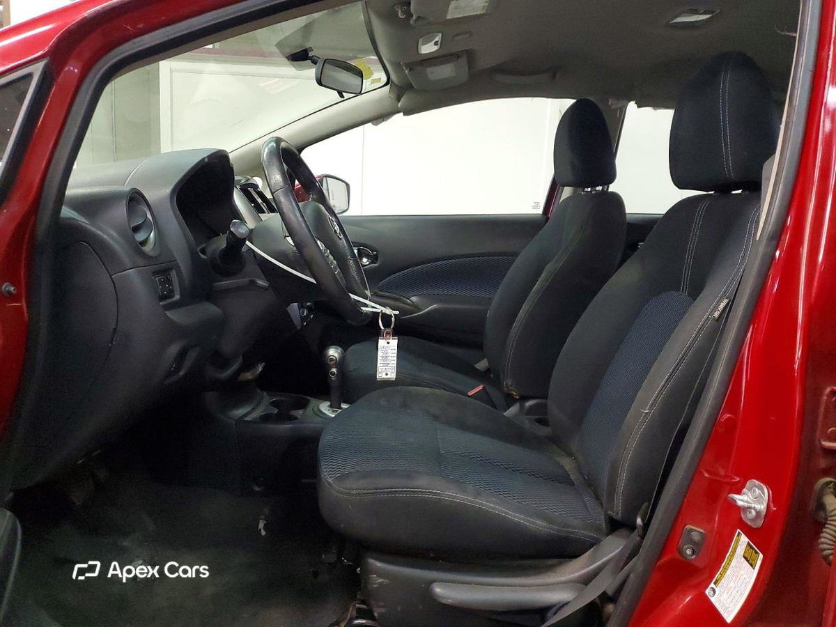 Nissan Versa 2015