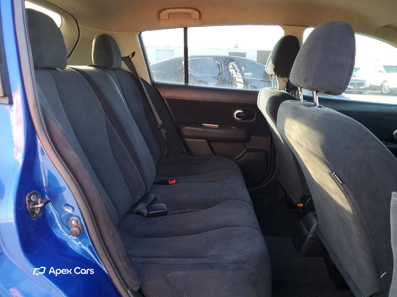 Nissan Versa 2011