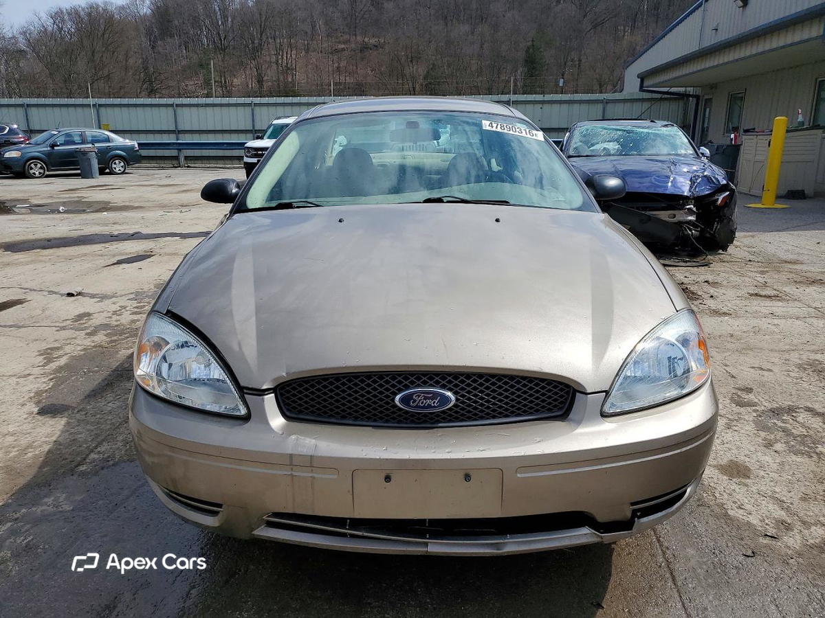 Ford Taurus 2005