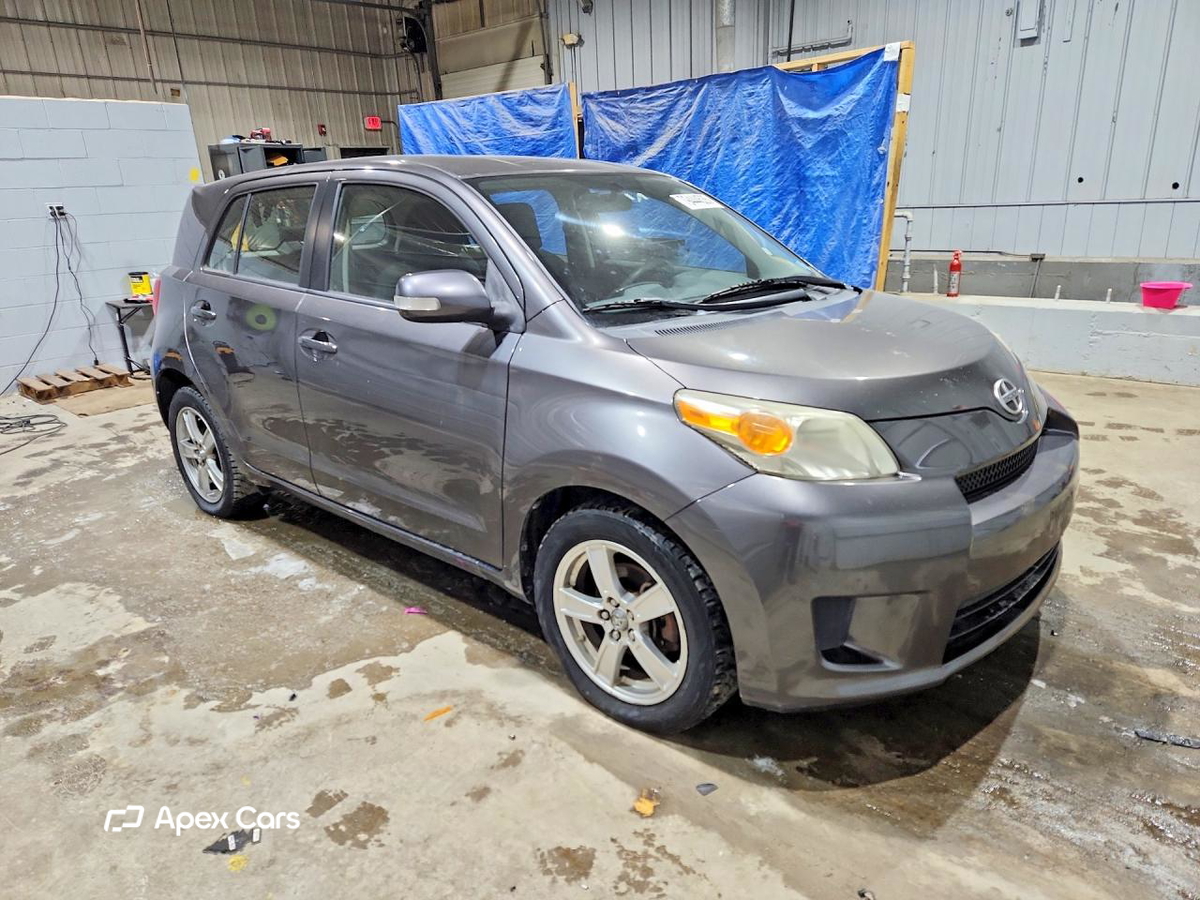 Scion xD 2010