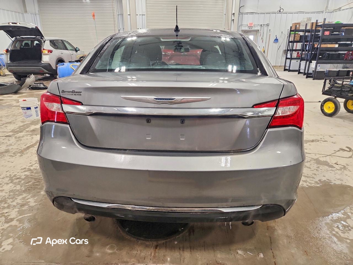 Chrysler 200 2013