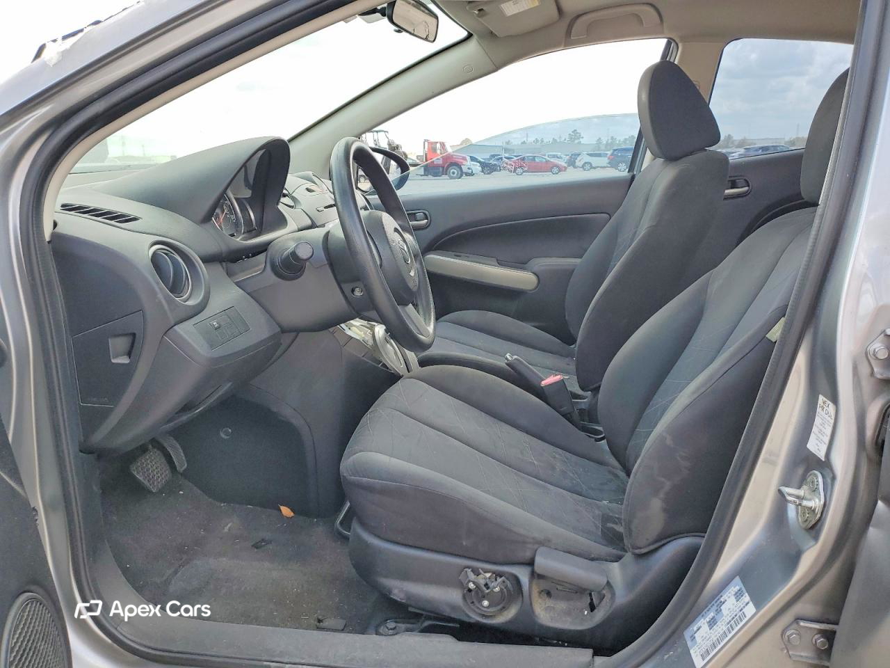 Mazda 2 2012