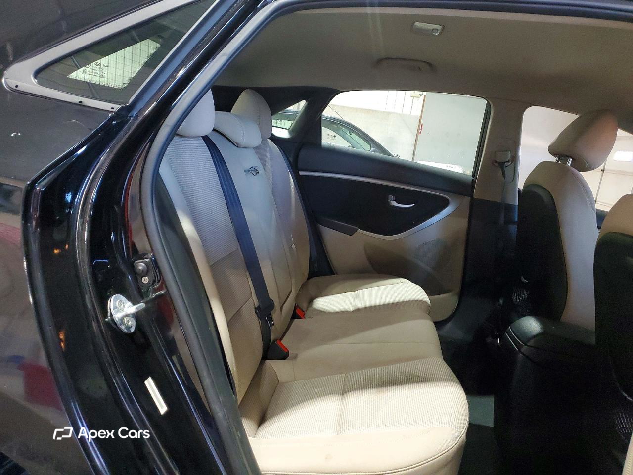 Hyundai Elantra 2013