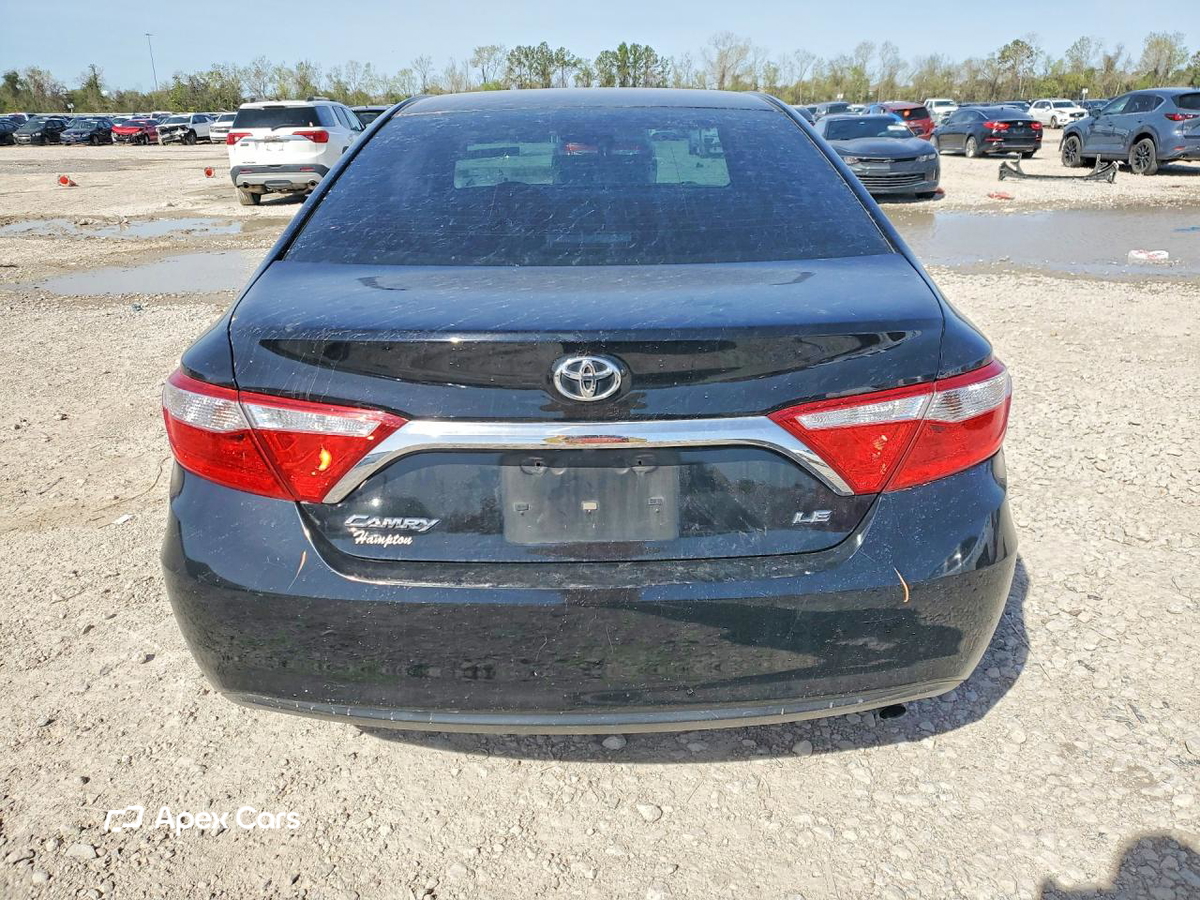 Toyota Camry 2017