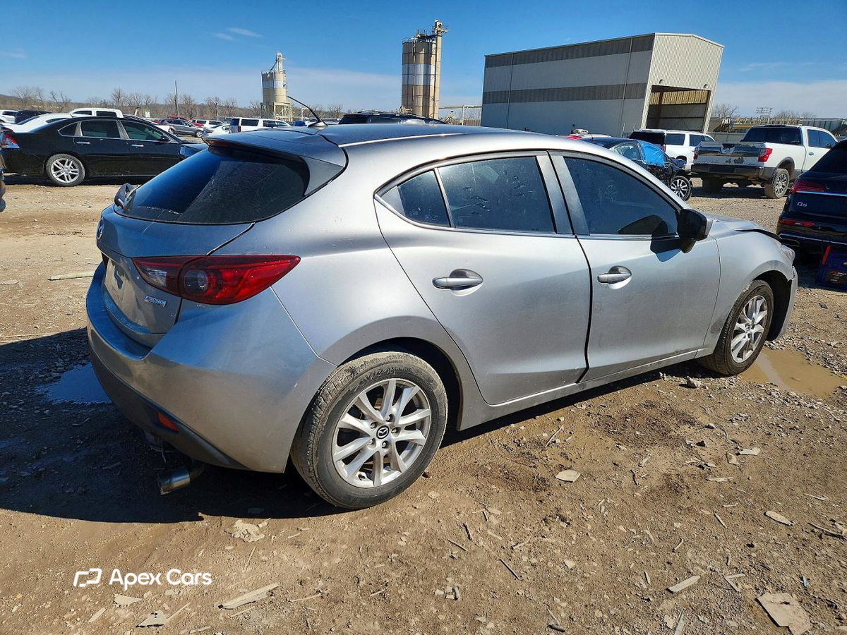 Mazda 3 2016