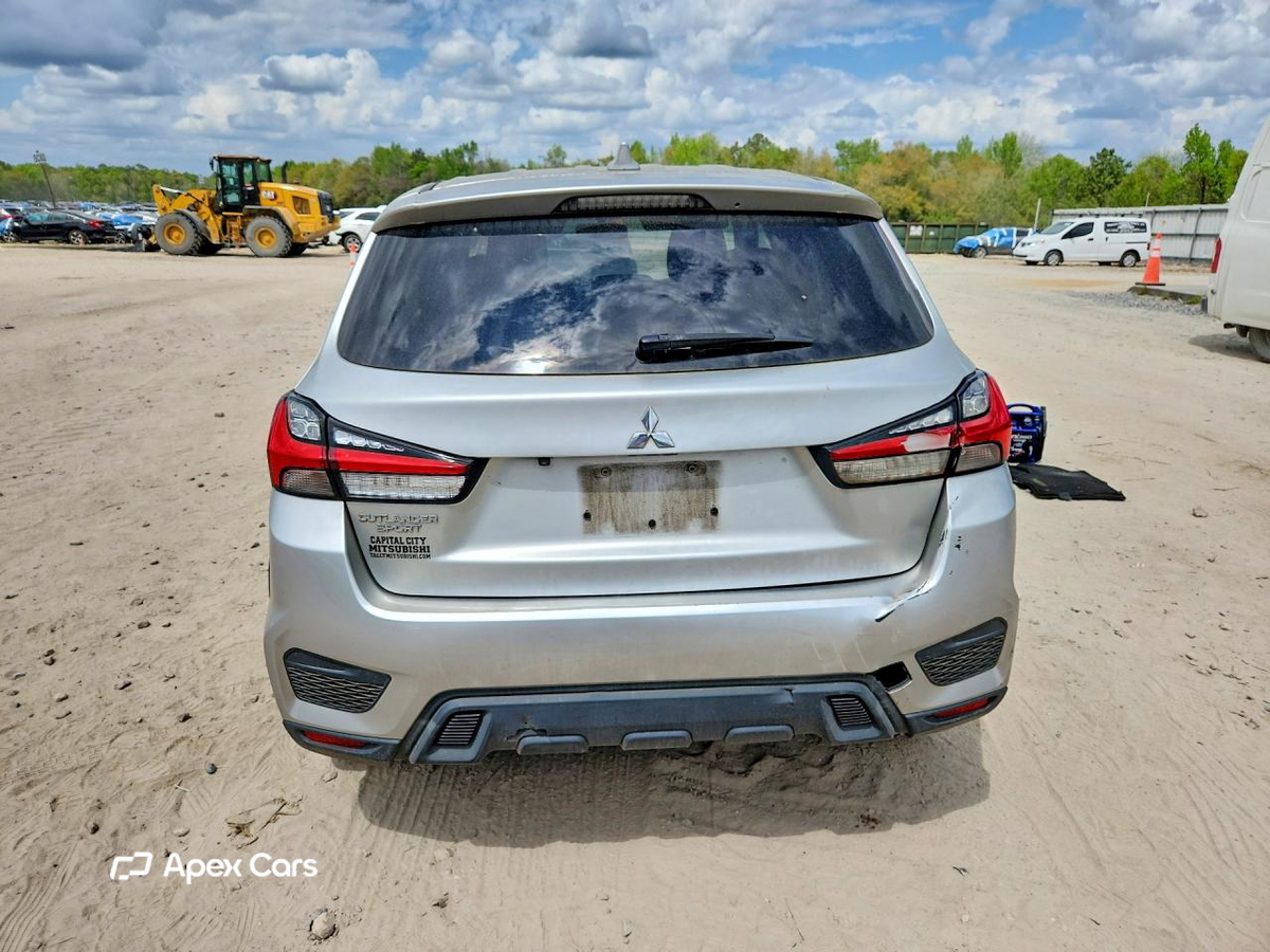 Mitsubishi Outlander 2020