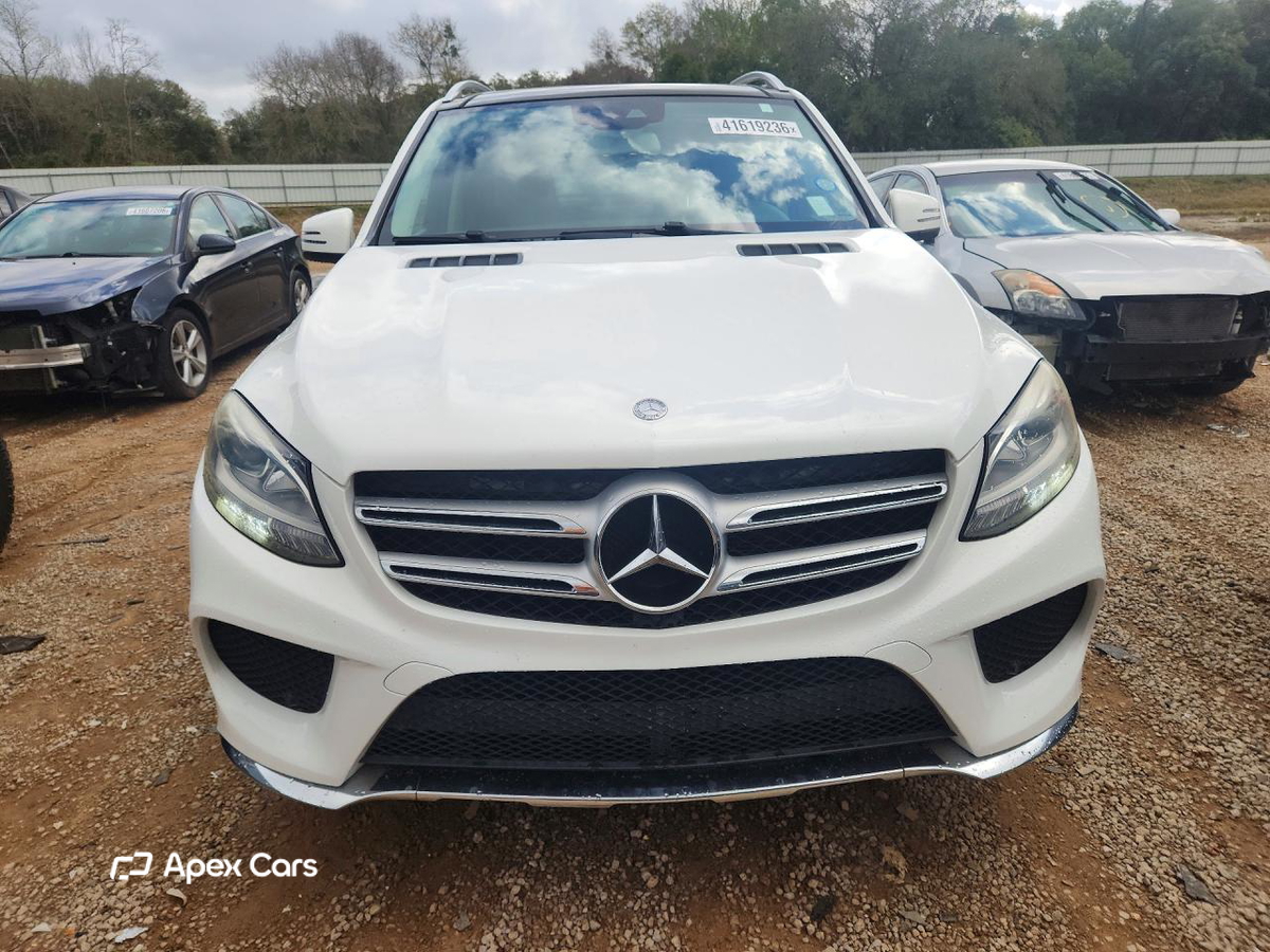 Mercedes-Benz GLE 2016