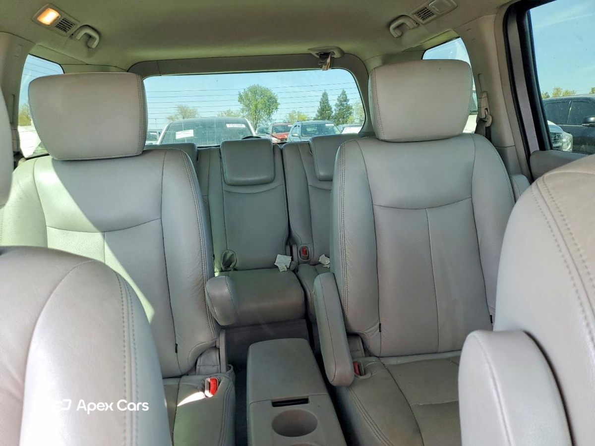 Nissan Quest 2015