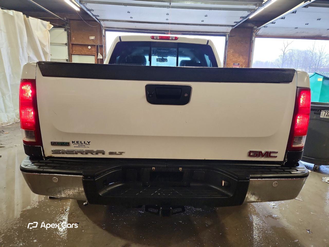 GMC Sierra 2011