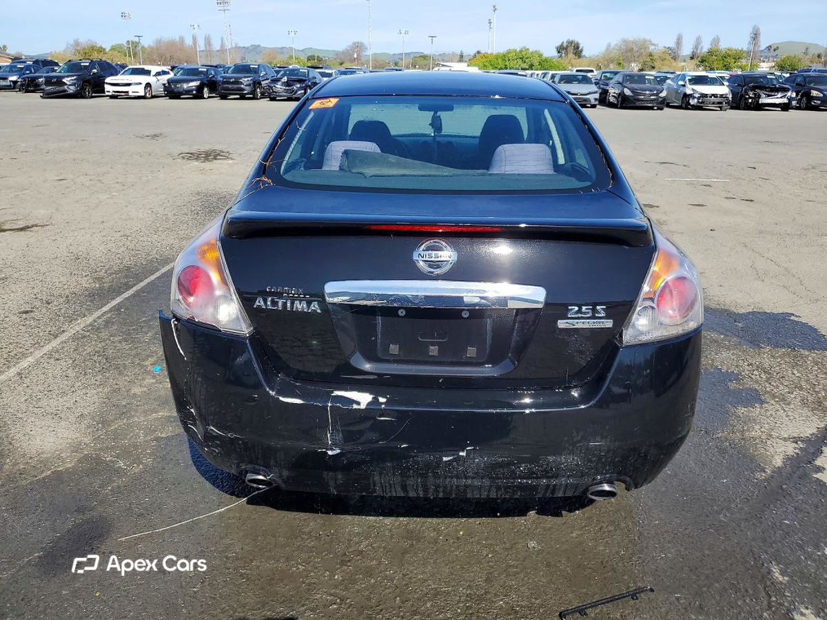 Nissan Altima 2011