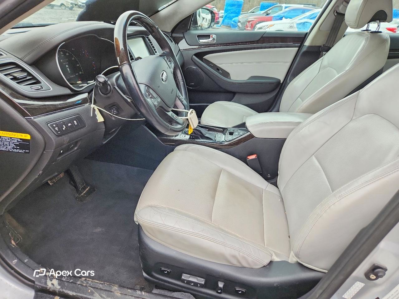 Kia Cadenza 2016