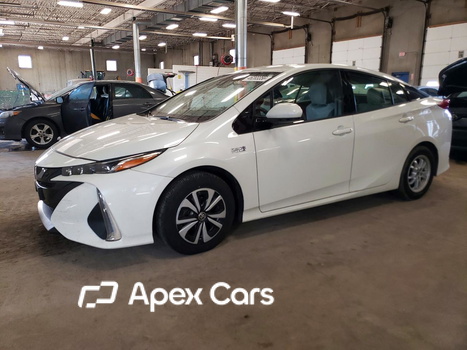 Toyota Prius 2017 - Image 1 of 12