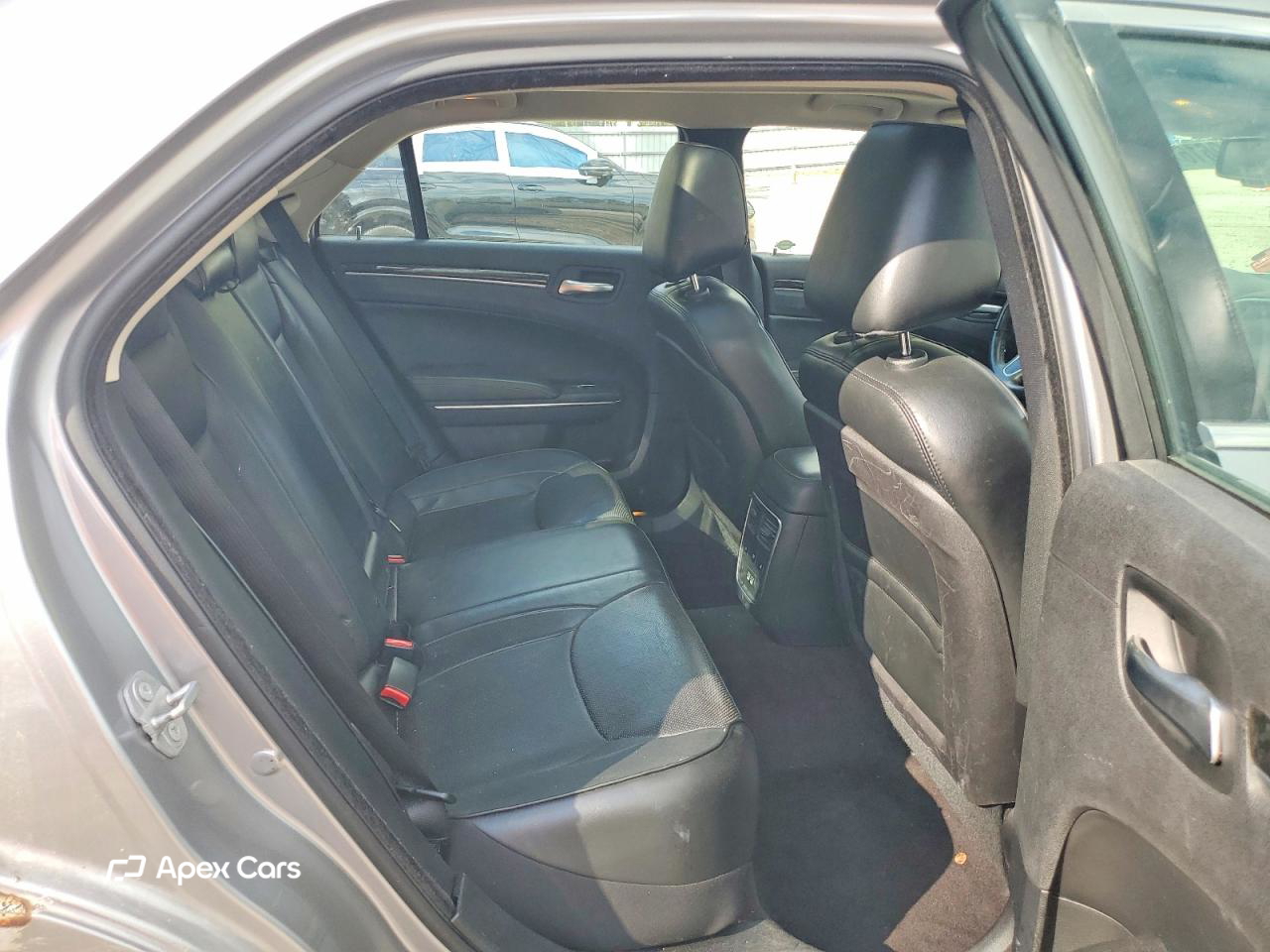 Chrysler 300 2016