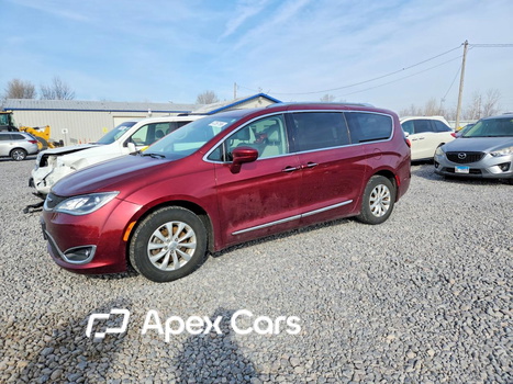 Chrysler Pacifica 2018 - Image 1 of 12